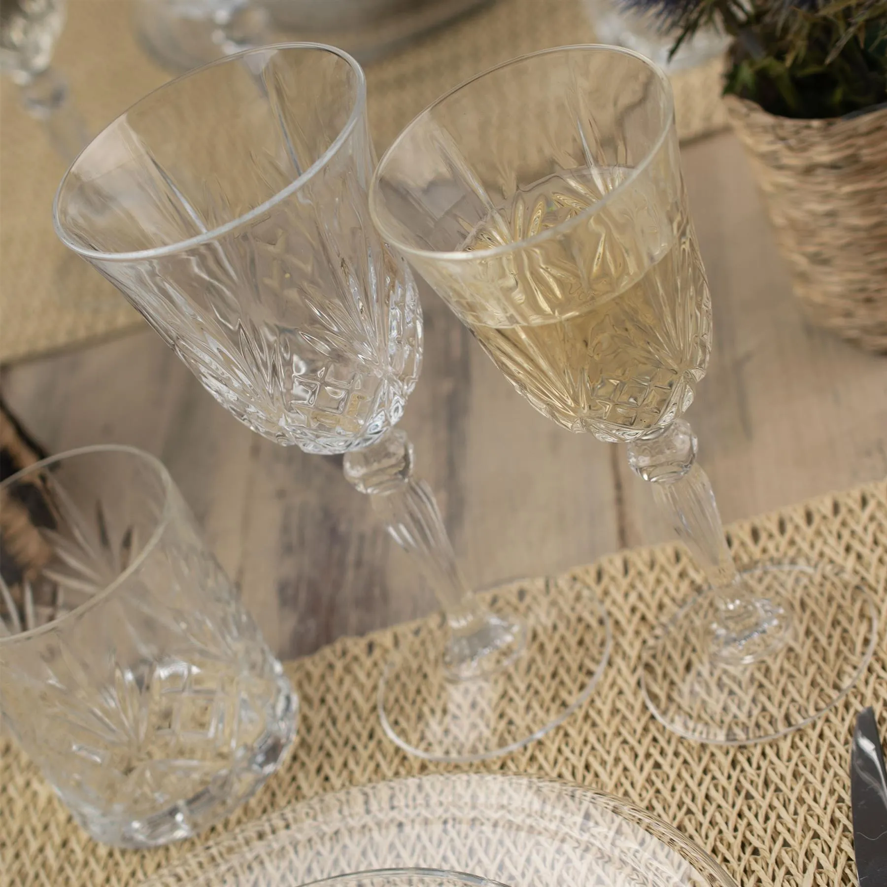 210ml Melodia White Wine Glasses - Pack of 6 - By RCR Crystal